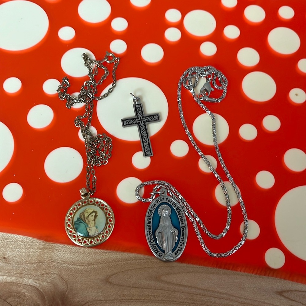 Miraculous Medal Pendant Blue Virgin Mary Vintage Catholic/gold tone Madonna